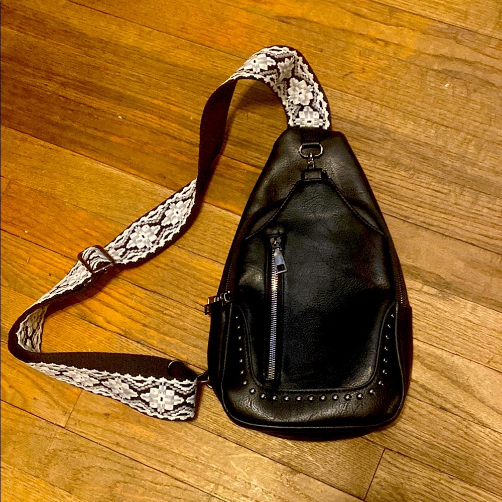 🚫Sold🚫Sam & Hadley Guitar Strap Crossbody Faux Leather Sling Backpack  Black